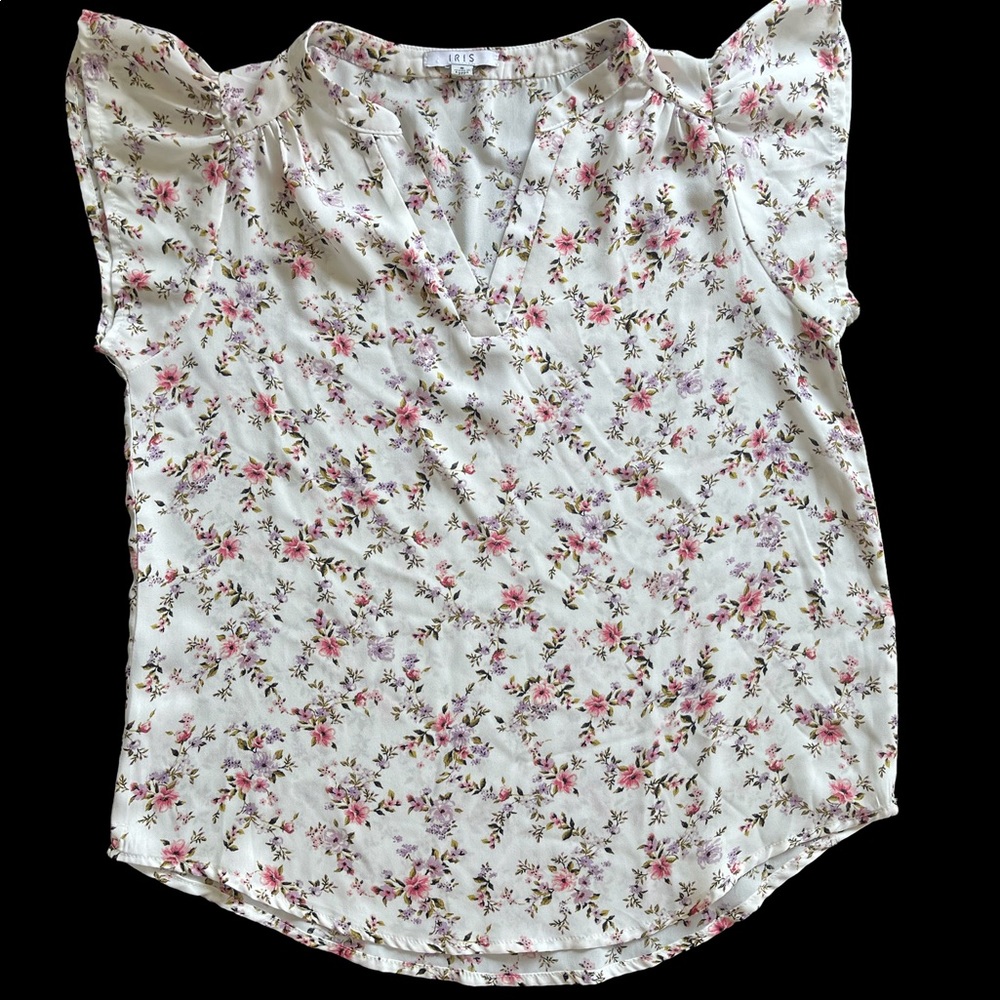 White Floral Ruffle Sleeve Blouse